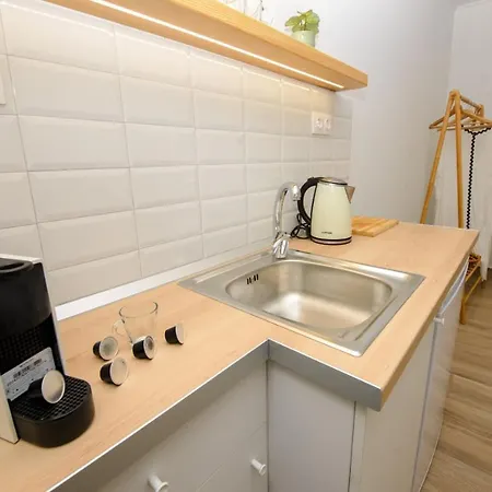 Kumquat Apartment *