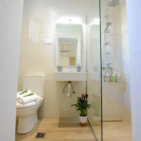 Kumquat Apartment